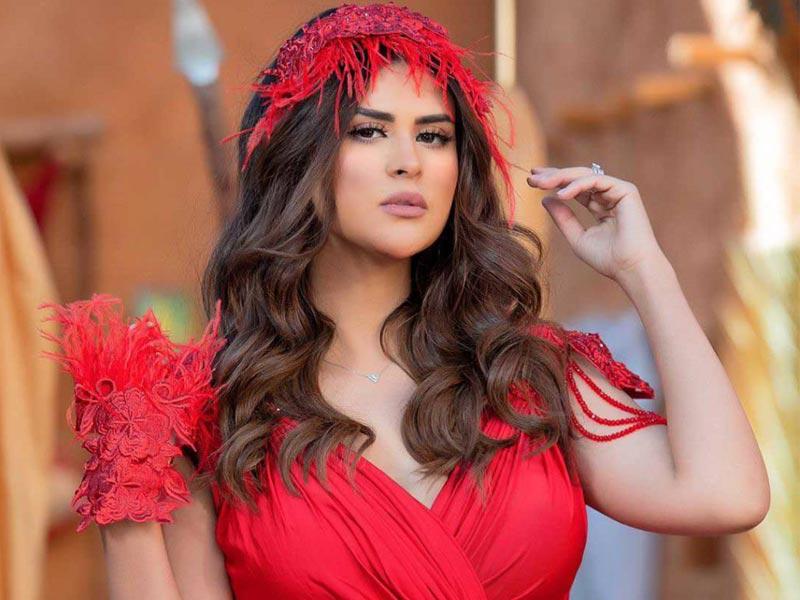 الفنانة المغربية سلمى رشيد