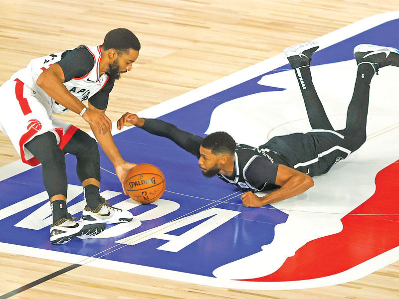 نورمان لاعب رابتورز وغاريت لاعب نيتس