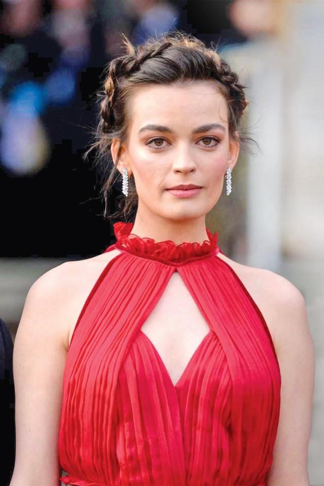 النجمة إيما ماكي