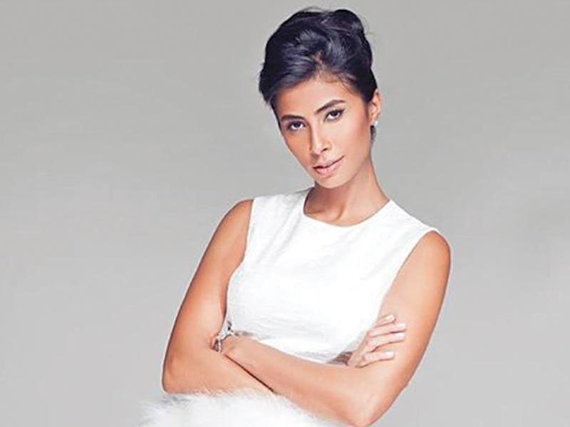 الفنانة روبي