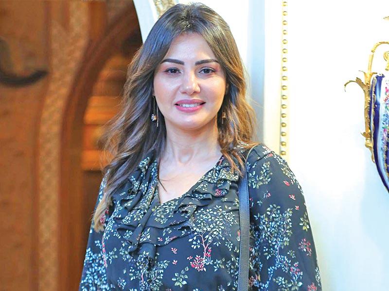 الفنانة دينا فؤاد