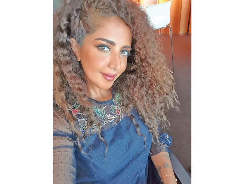 الكاتبة مريم الهاجري