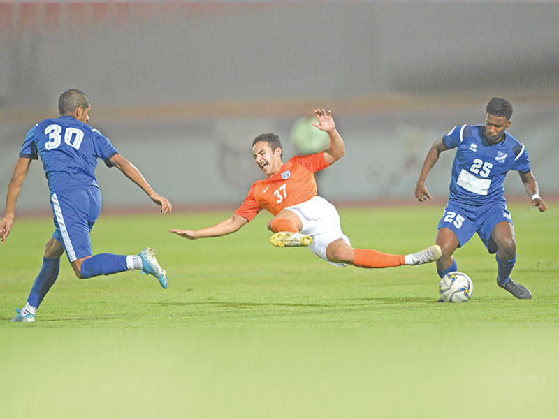 كاظمة يهزم التضامن بطريقة لعب جديدة