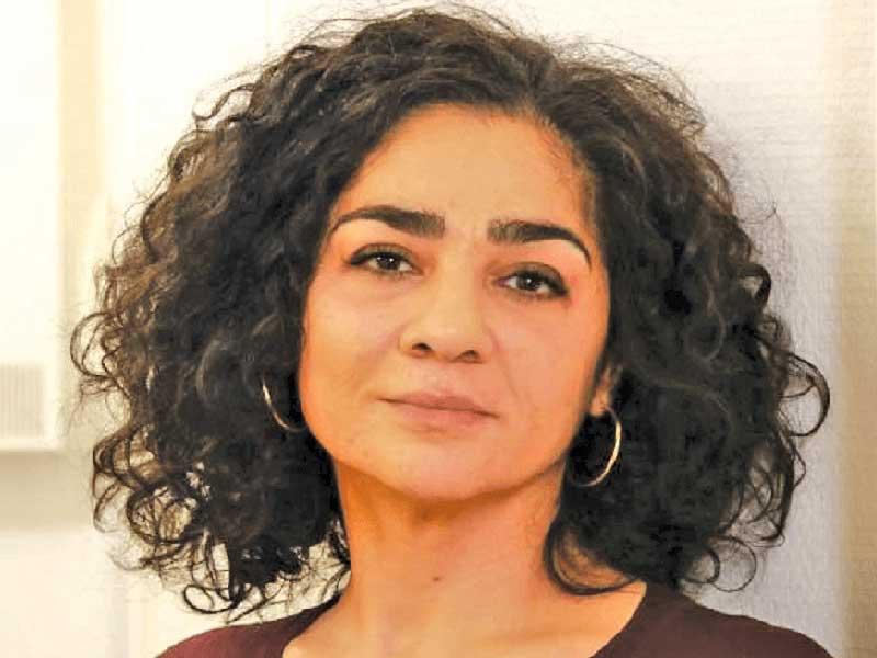 الروائية اللبنانية ديما عبدالل