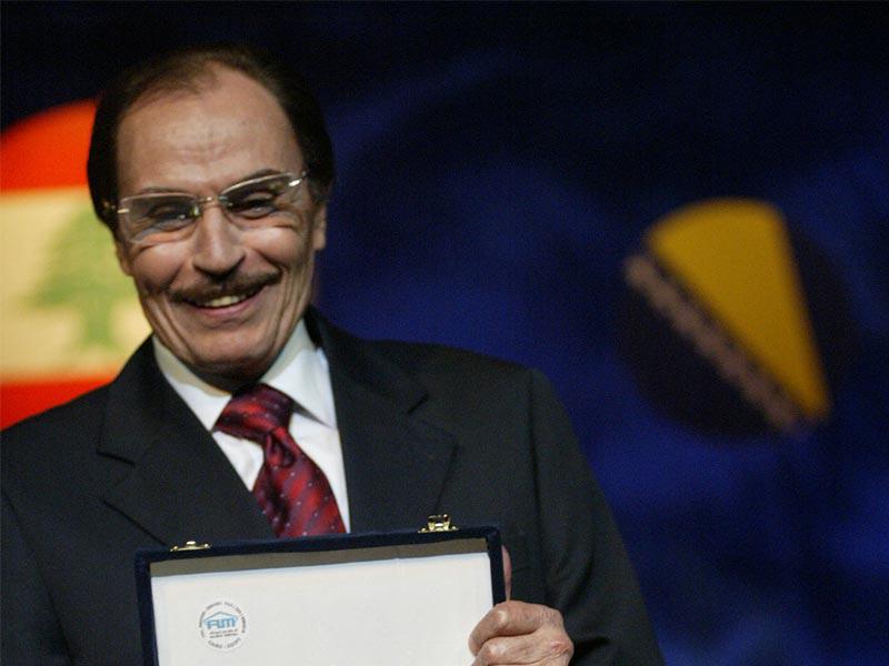 الفنان عزت العلايلي