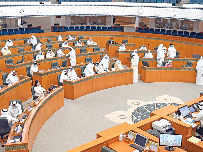 جانب من جلسة المجلس الأسبوع الماضي