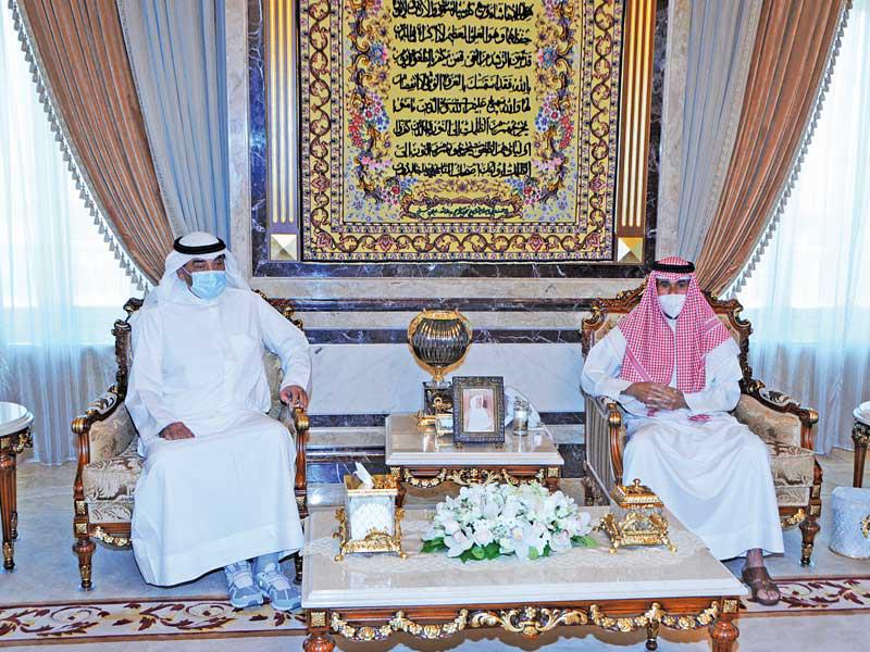  سمو نائب الأمير ولي العهد الشيخ نواف الأحمد  مستقبلاً  سمو رئيس مجلس الوزراء الشيخ صباح الخالد أمس
