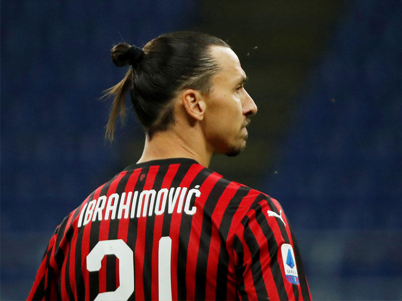 المهاجم السويدي  زلاتان إبراهيموفيتش 