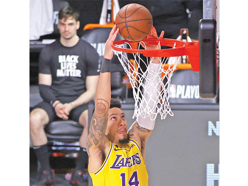 داني غرين نجم ليكرز