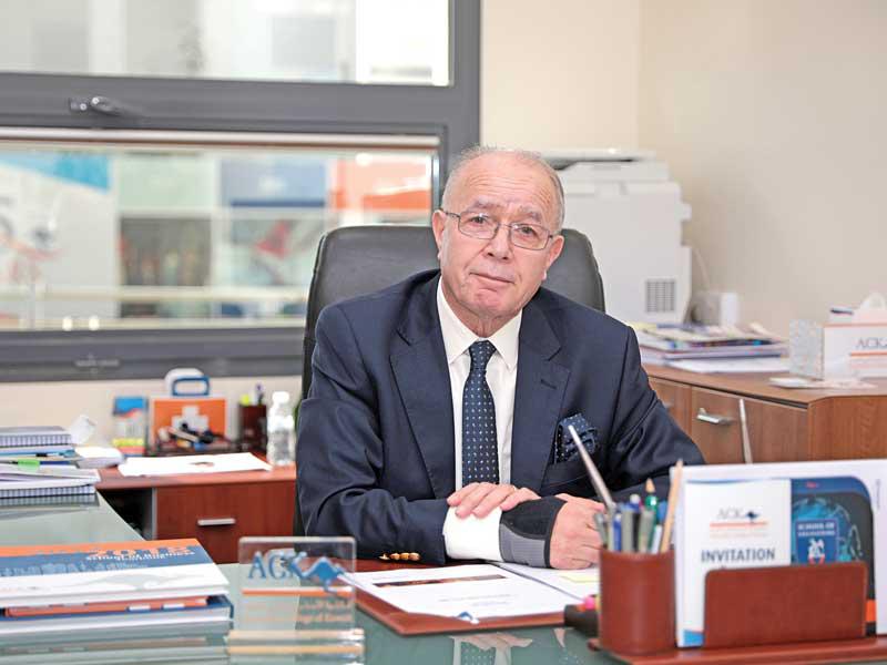 رئيس الكلية الأسترالية في الكويت د. عصام زعبلاوي