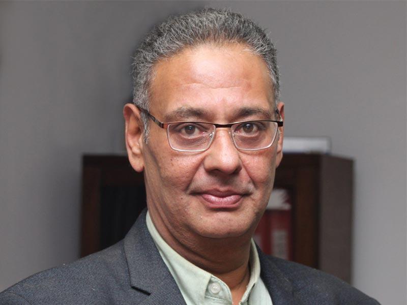 رئيس مهرجان القاهرة الدولي للمسرح التجريبي علاء سليمان 