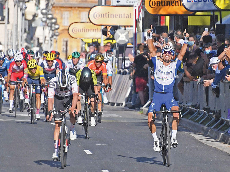 الفرنسي جوليان الافيليب 