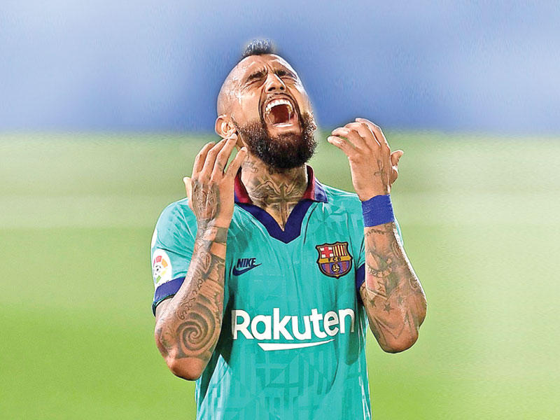 لاعب الوسط التشيلي أرتورو فيدال 