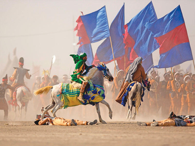 مراسم عاشورائية في سوق الشيوخ بمحافظة ذي قار الجنوبية      (أ ف ب) 