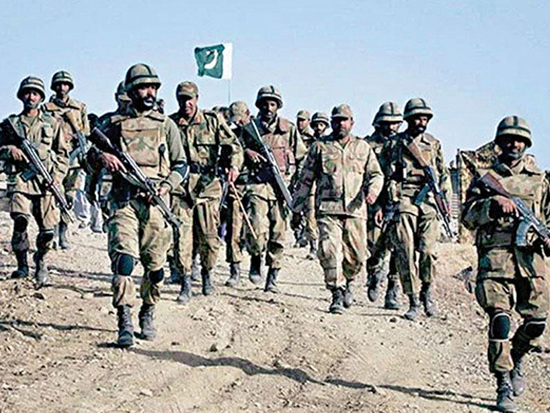 قتل 3 جنود باكستانيين بعد أن أطلق متشدّدون النار على قوات الأمن 