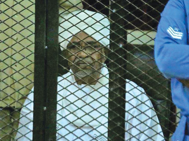 الرئيس المعزول عمر البشير 