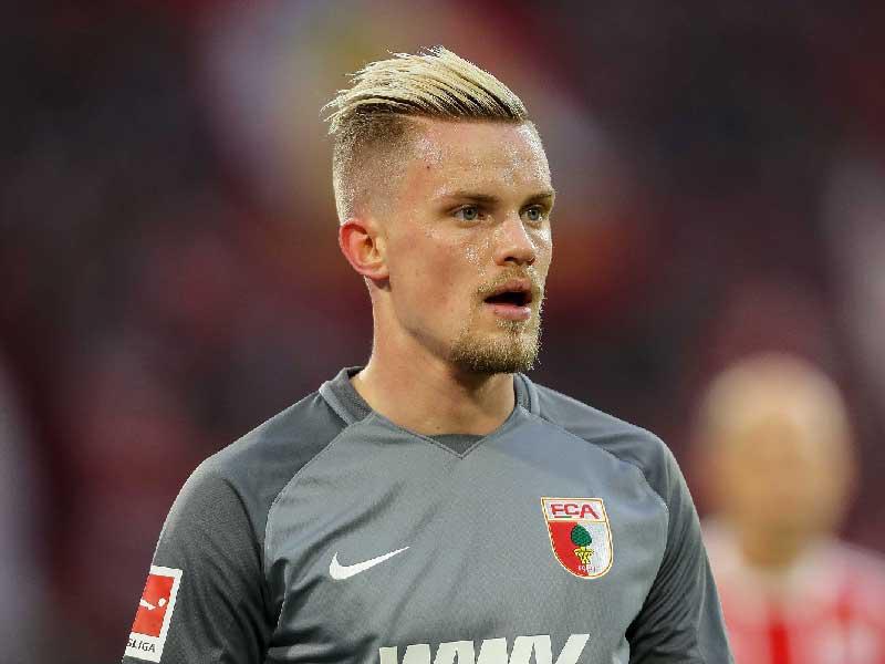 الظهير الأيسر فيليب ماكس