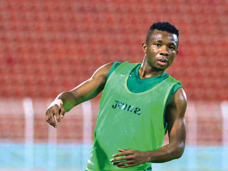 اللاعب النيجيري لكرة القدم دانيل جيبولا 