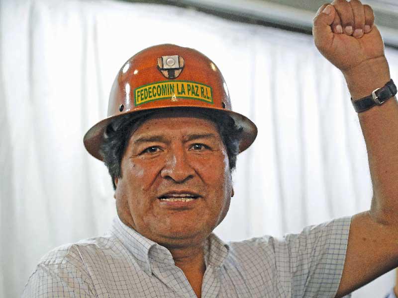 الرئيس السابق في بوليفيا إيفو موراليس 