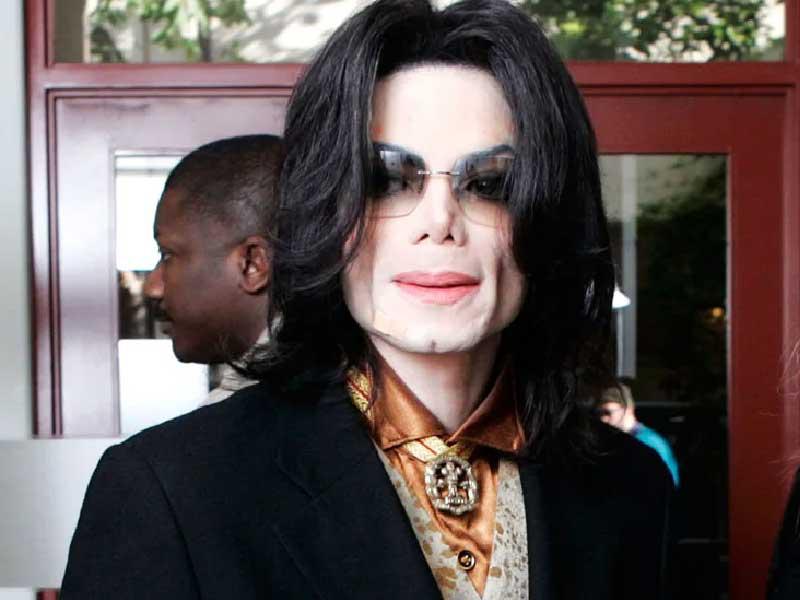 ملك البوب الراحل ​مايكل جاكسون