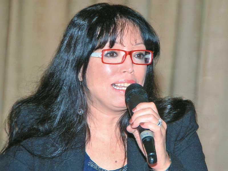 الأديبة المغربية حنان درقاوي