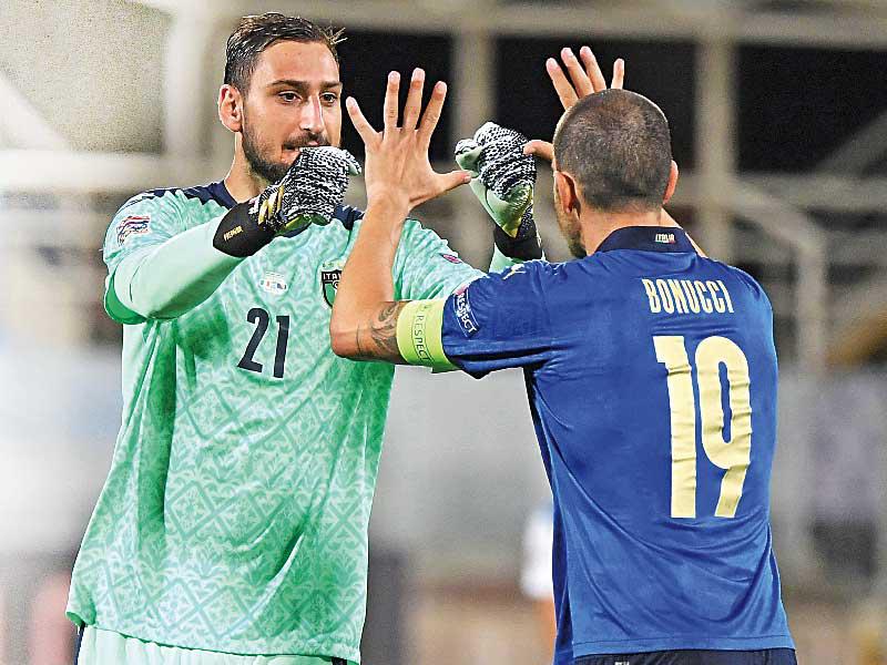 بونوتشي ودوناروما نجما المنتخب الإيطالي