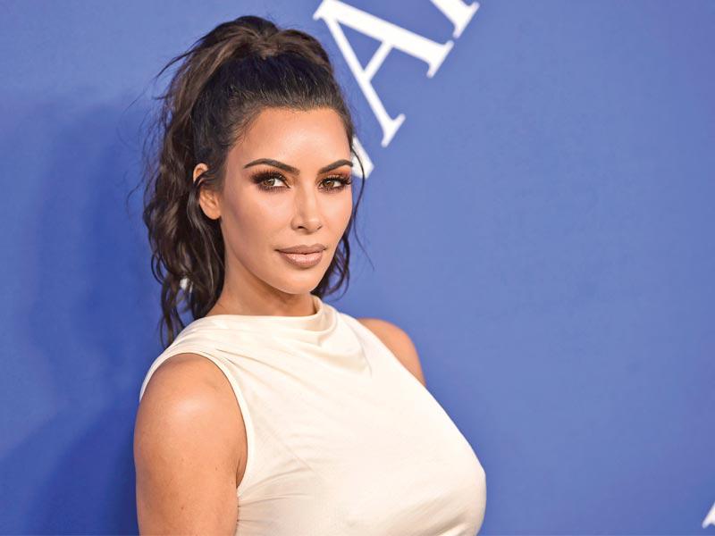 نجمة تلفزيون الواقع كيم كارداشيان