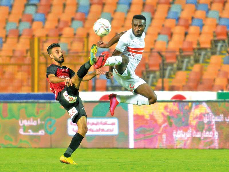 جانب من مباراة الزمالك وطلائع الجيش