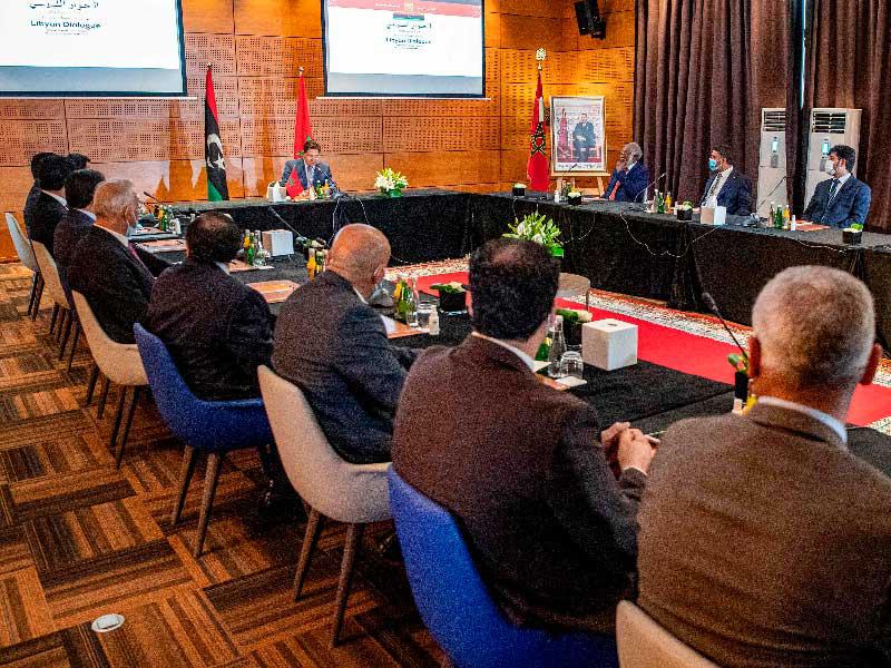 ناصر بوريطة  وزير الشؤون الخارجية والتعاون الدولي المغربي يترأس اجتماعا لممثلي الإدارات الليبية المتنافسة