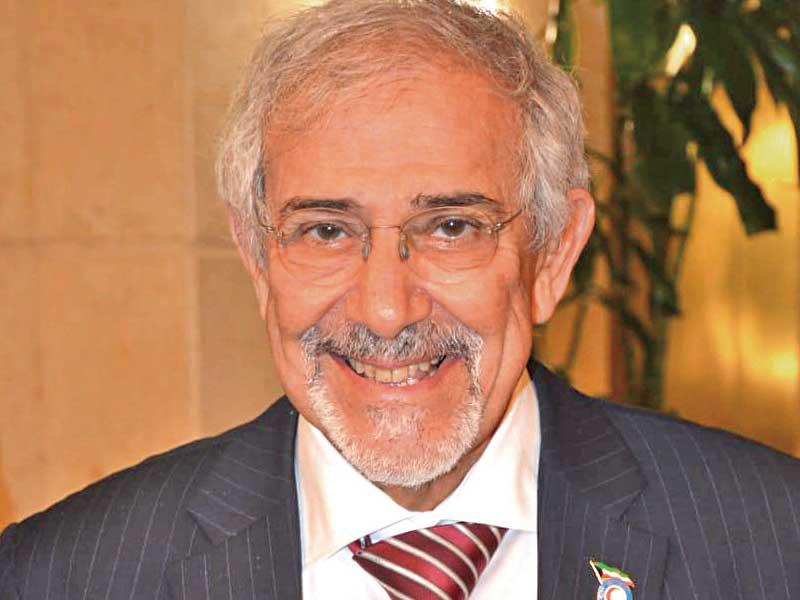 رئيس مجلس إدارة جمعية الهلال الأحمر د. هلال الساير