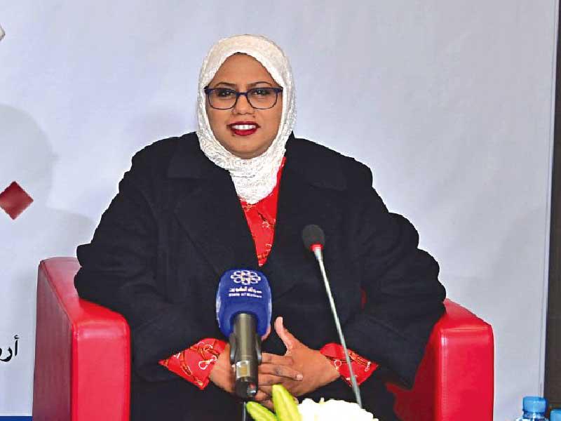 الروائية إستبرق أحمد