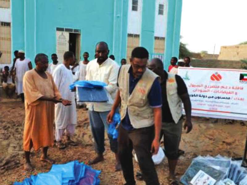 حملة جمعية الرحمة العالمية لإغاثة المتضررين من فضانات افريقيا