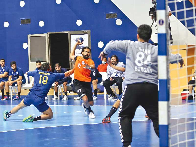 سعد الحيدري يصوب على مرمى برقان (تصوير جورج ريجي)