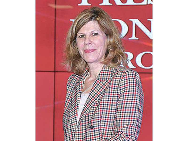 رئيسة الجامعة الأميركية في الكويت  د. روضة عواد: