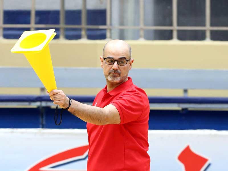 مدرب منتخبنا الوطني للشباب لكرة اليد خالد غلوم