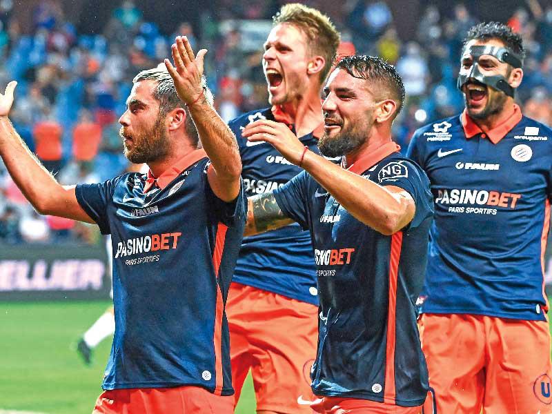 فرحة لاعبي مونبلييه بعد إحراز الهدف الأول