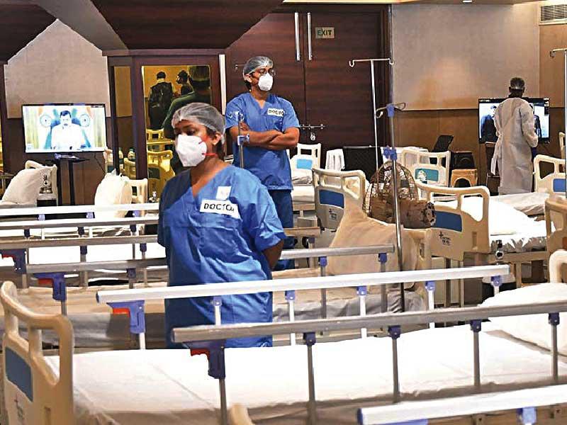 هندي يمارس الطب منذ اربع سنوات دون حصوله على الابتدائية