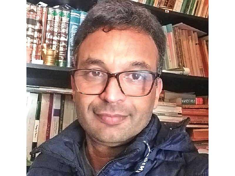 الروائي محمد البوعبيدي 