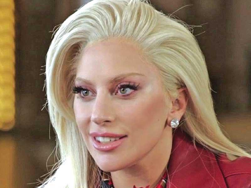 النجمة ليدي غاغا