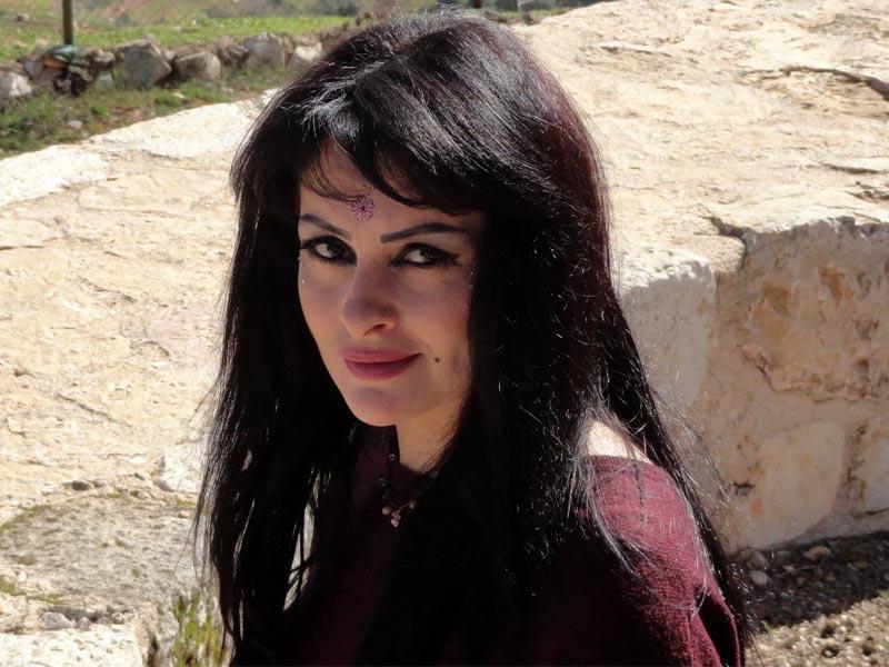 الشاعرة الفلسطينية هديل داود