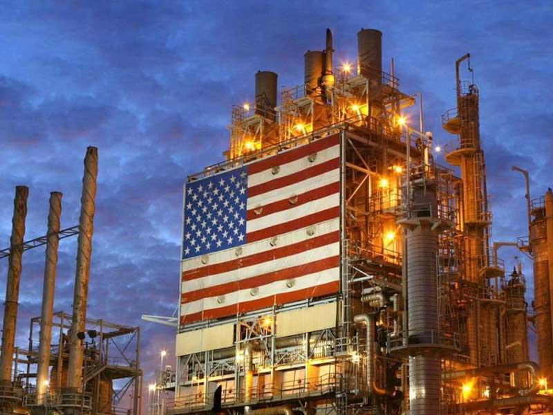 ارتفاع مخزونات النفط الخام الأميركية تهبط بالأسعار العالمية