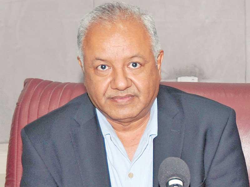  أستاذ العلوم السياسية بجامعة الكويت د. غانم النجار