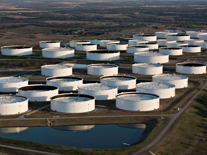 انخفاض مخزونات الخام والوقود في الولايات المتحدة 