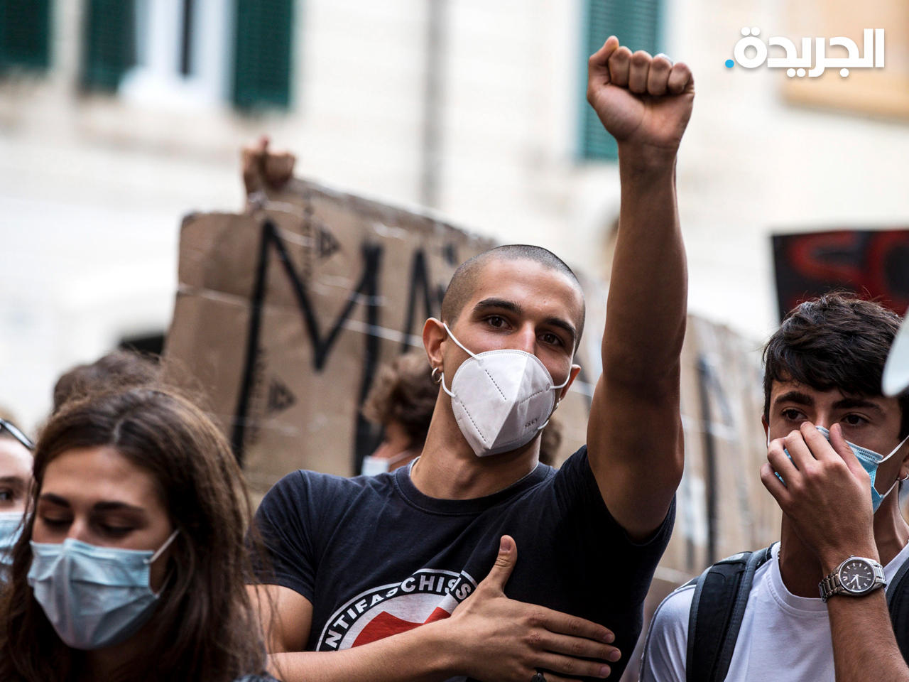 طلاب يحتجون في روما على «القيود» الموضوعة لافتتاح المدارس