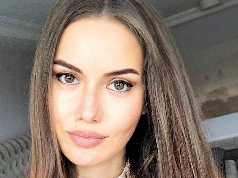 الممثلة التركية فهرية أفجين 