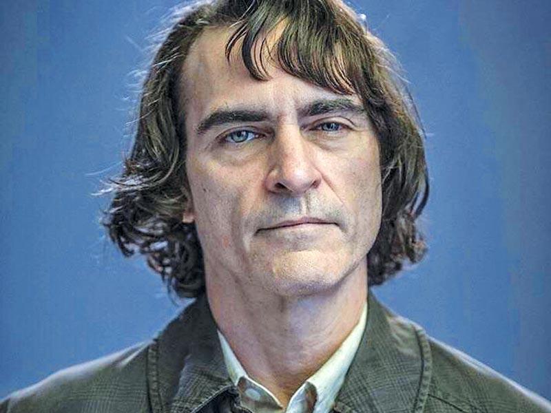 الممثل العالمي ​​خواكين فينيكس​​