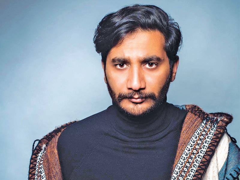 الفنان أحمد العوضي 