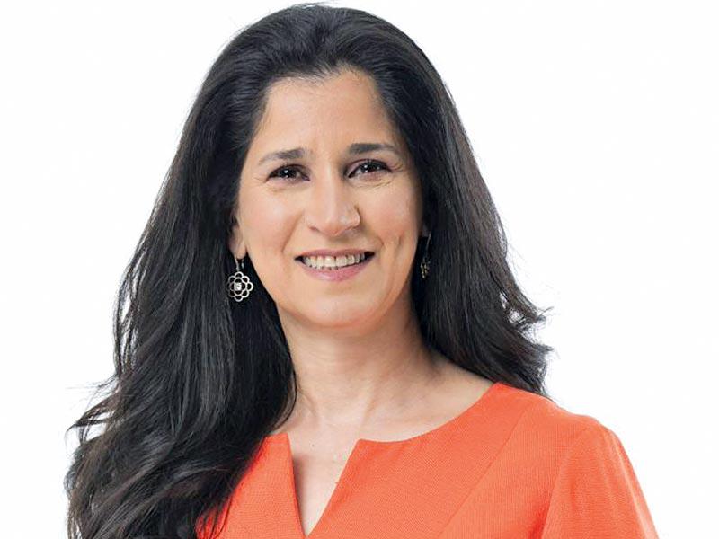 رئيسة مؤسسة انتصار الخيرية الشيخة انتصار سالم العلي