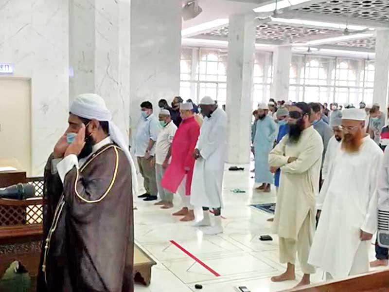 إقامة صلاة الغائب على روح الأمير الراحل بمسجد كاولون بهونغ كونغ