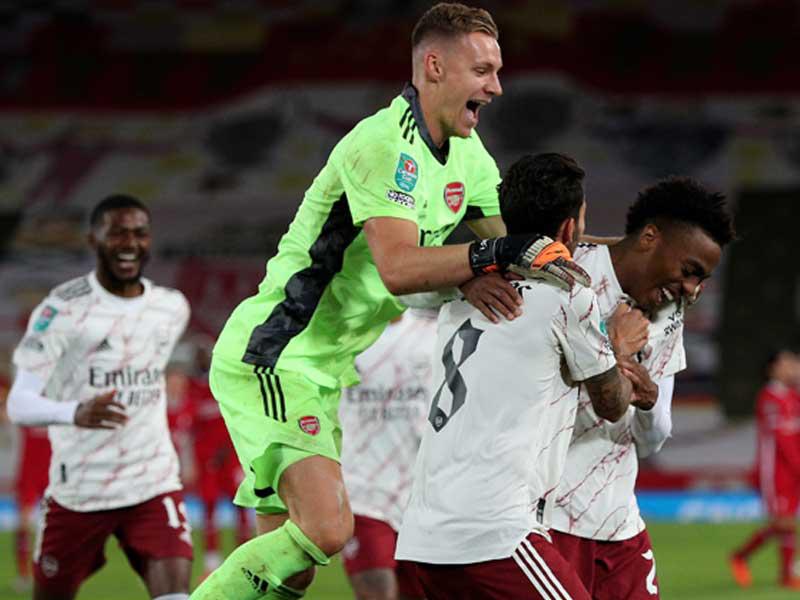 فرحة لاعبي أرسنال بعد الفوز